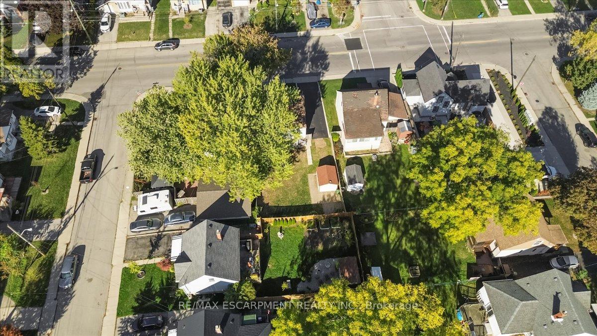 832 Queensdale Avenue, Hamilton, Ontario  L8V 1N1 - Photo 45 - X12469708