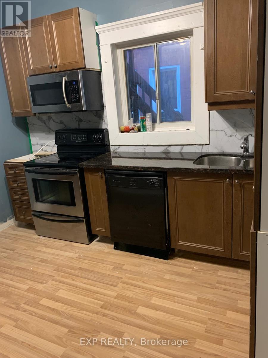 541 Aylmer Street N, Peterborough, Ontario  K9H 3W6 - Photo 14 - X12469712