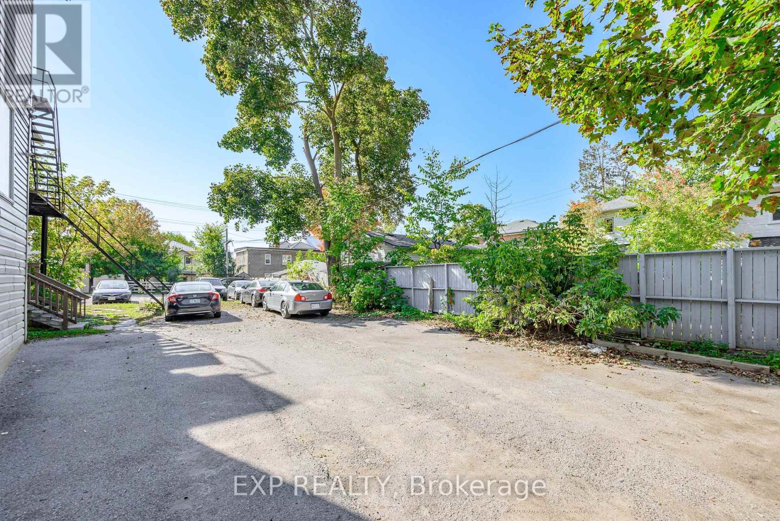 541 Aylmer Street N, Peterborough, Ontario  K9H 3W6 - Photo 23 - X12469712