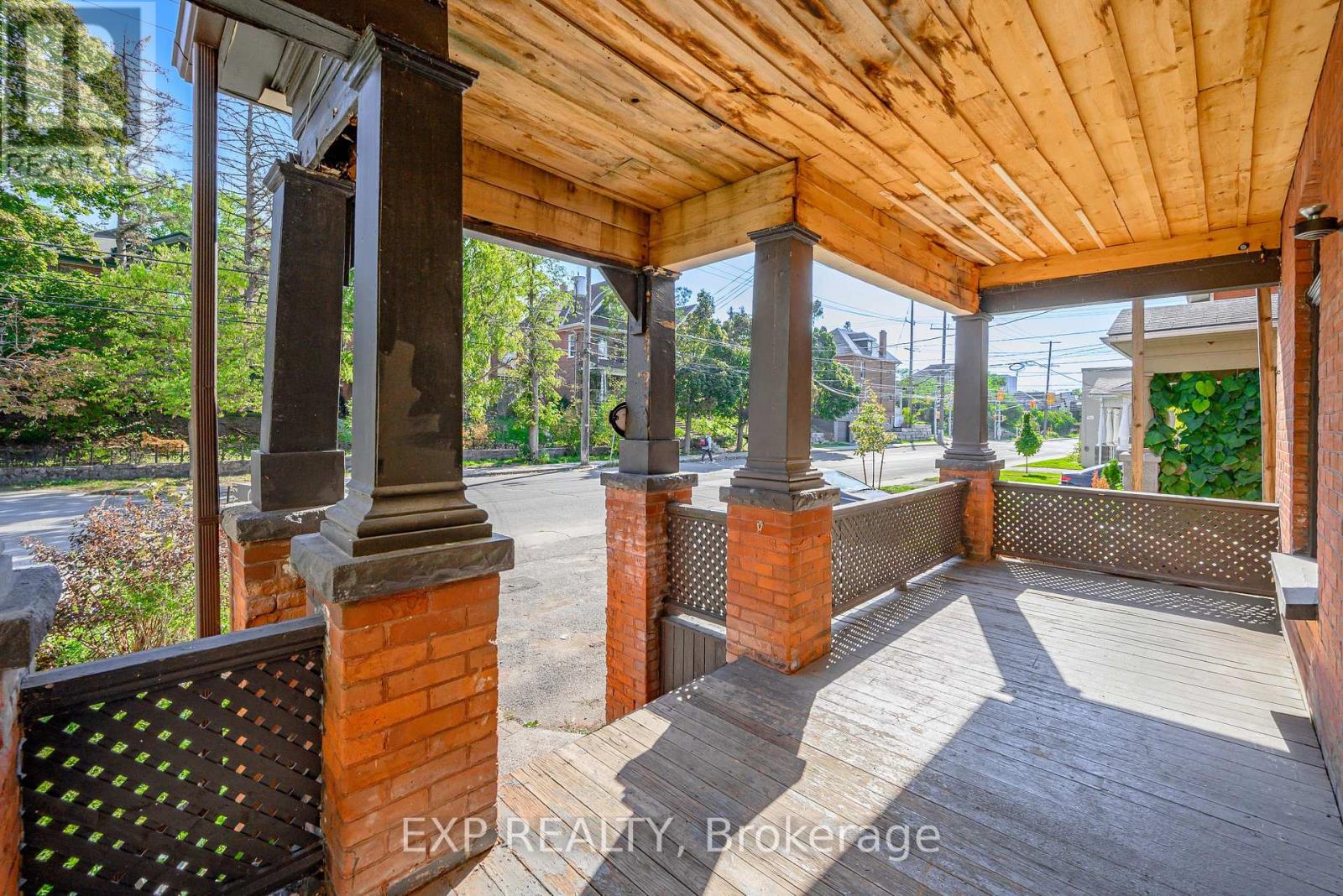 541 Aylmer Street N, Peterborough, Ontario  K9H 3W6 - Photo 4 - X12469712