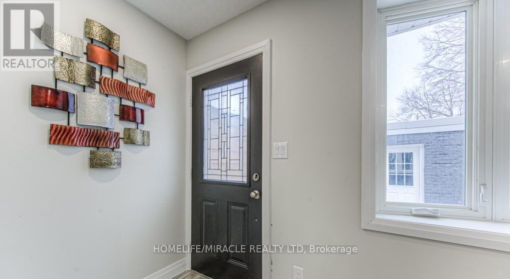 152 OVERLEA DRIVE, Kitchener, Ontario