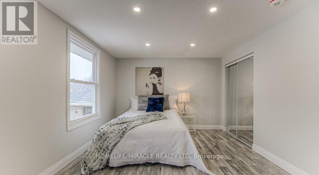 152 Overlea Drive, Kitchener, Ontario  N2M 1T3 - Photo 12 - X12469718