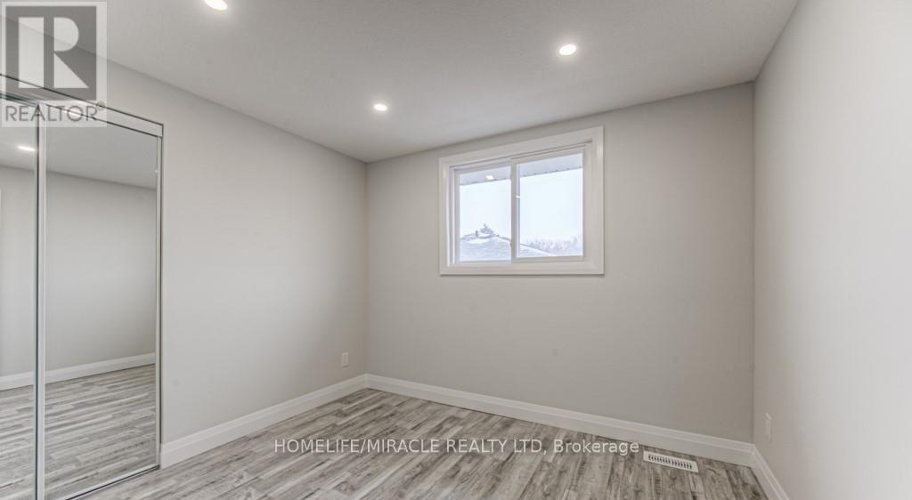152 Overlea Drive, Kitchener, Ontario  N2M 1T3 - Photo 13 - X12469718