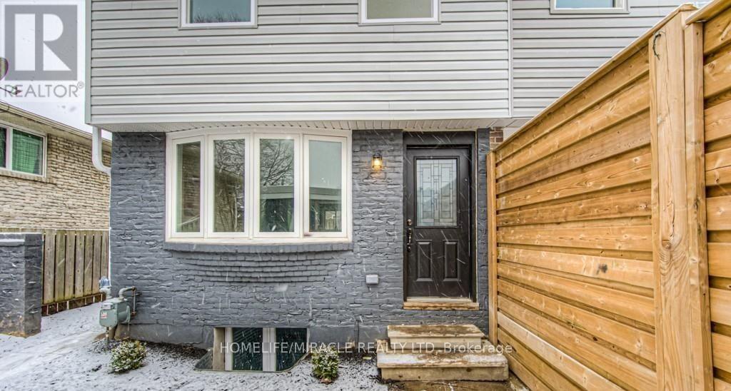 152 Overlea Drive, Kitchener, Ontario  N2M 1T3 - Photo 21 - X12469718