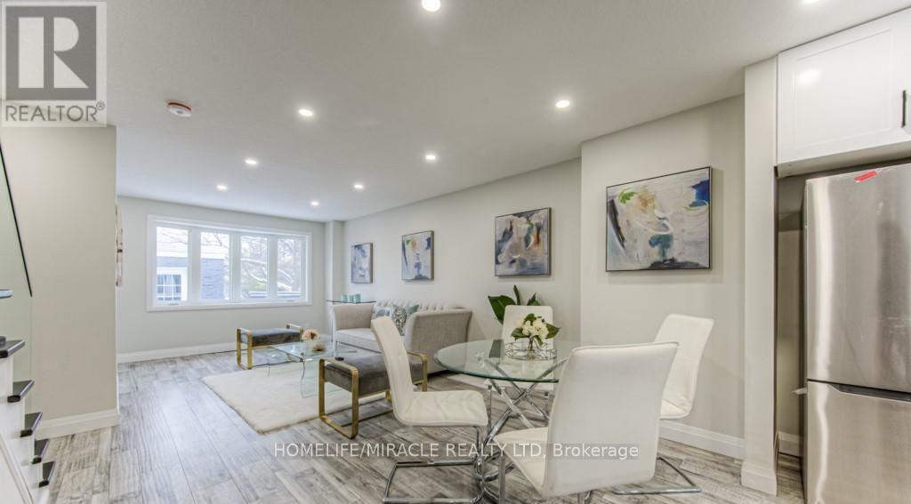 152 Overlea Drive, Kitchener, Ontario  N2M 1T3 - Photo 6 - X12469718