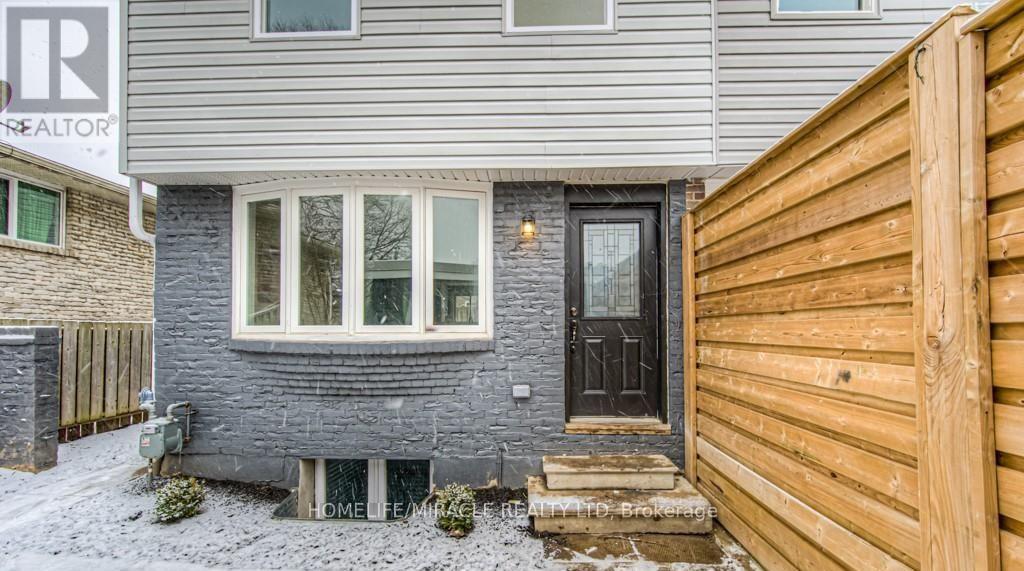152 Overlea Drive, Kitchener, Ontario  N2M 1T3 - Photo 15 - X12469721