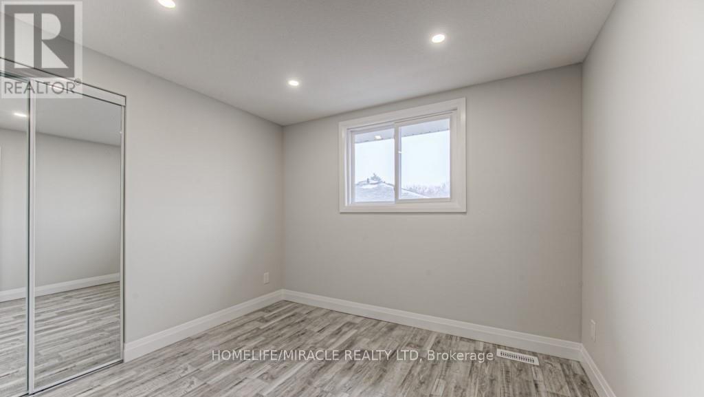 152 Overlea Drive, Kitchener, Ontario  N2M 1T3 - Photo 16 - X12469721