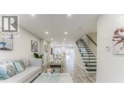 152 OVERLEA DRIVE, Kitchener, Ontario