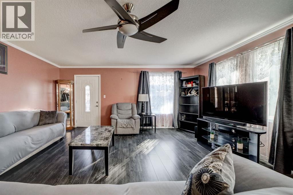 2122 130 Street, Blairmore, Alberta  T0K 0E0 - Photo 14 - A2261831
