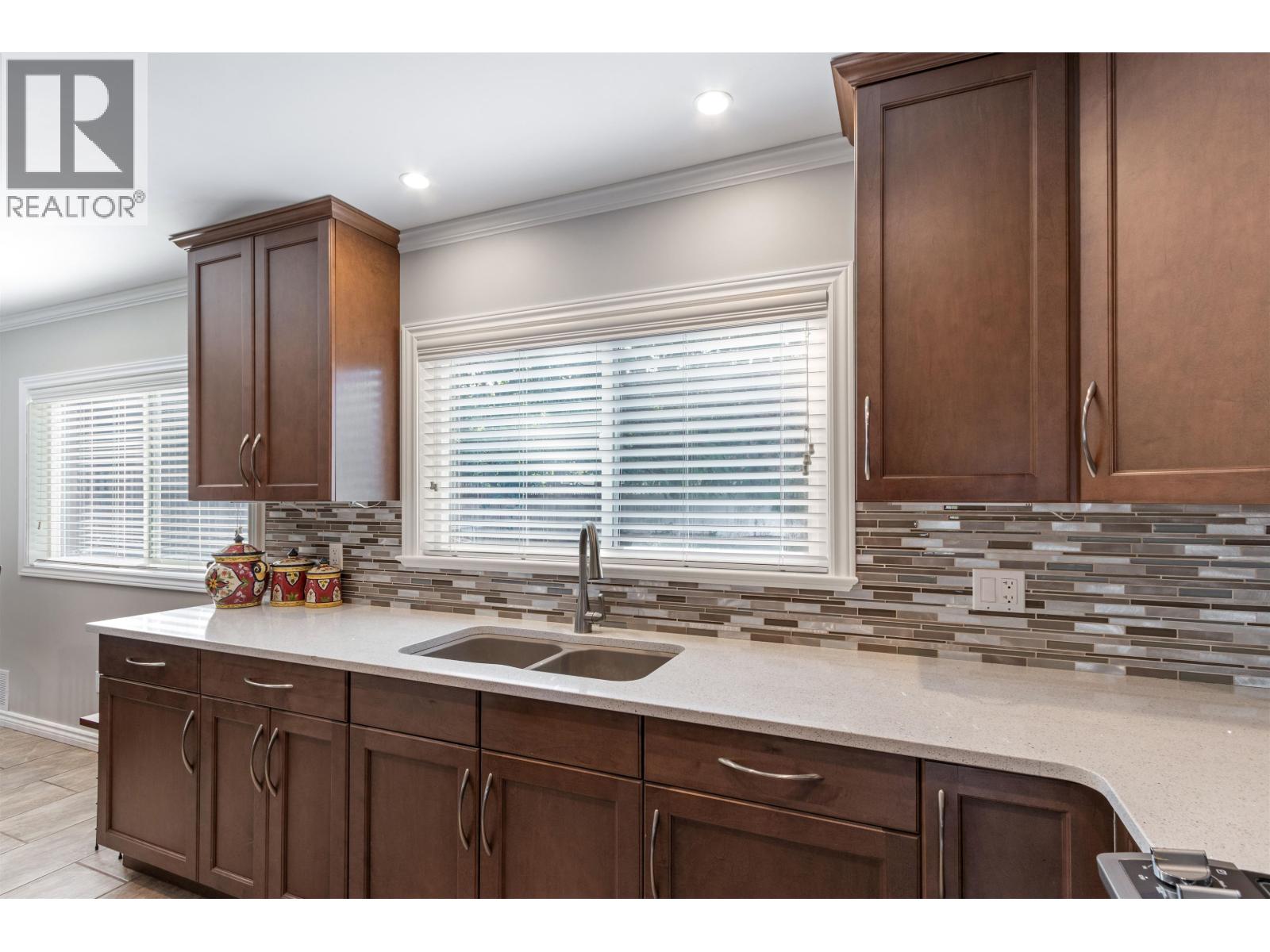 11867 Hawthorne Street, Maple Ridge, British Columbia  V2X 6V5 - Photo 11 - R3059770