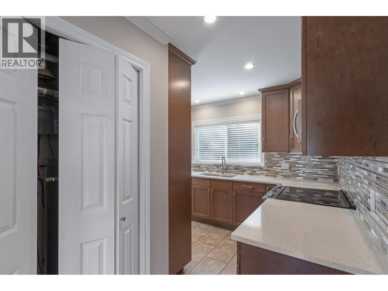 11867 Hawthorne Street, Maple Ridge, British Columbia  V2X 6V5 - Photo 13 - R3059770