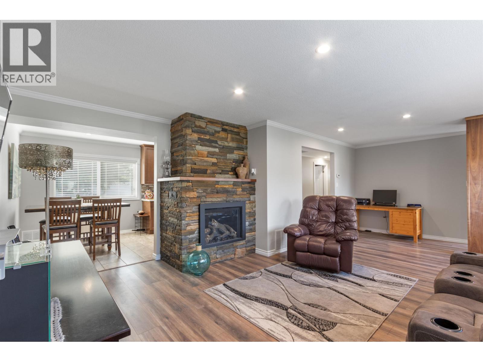 11867 Hawthorne Street, Maple Ridge, British Columbia  V2X 6V5 - Photo 4 - R3059770