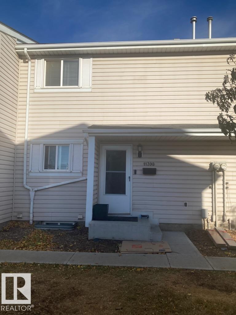 11398 139 AV NW, edmonton, Alberta