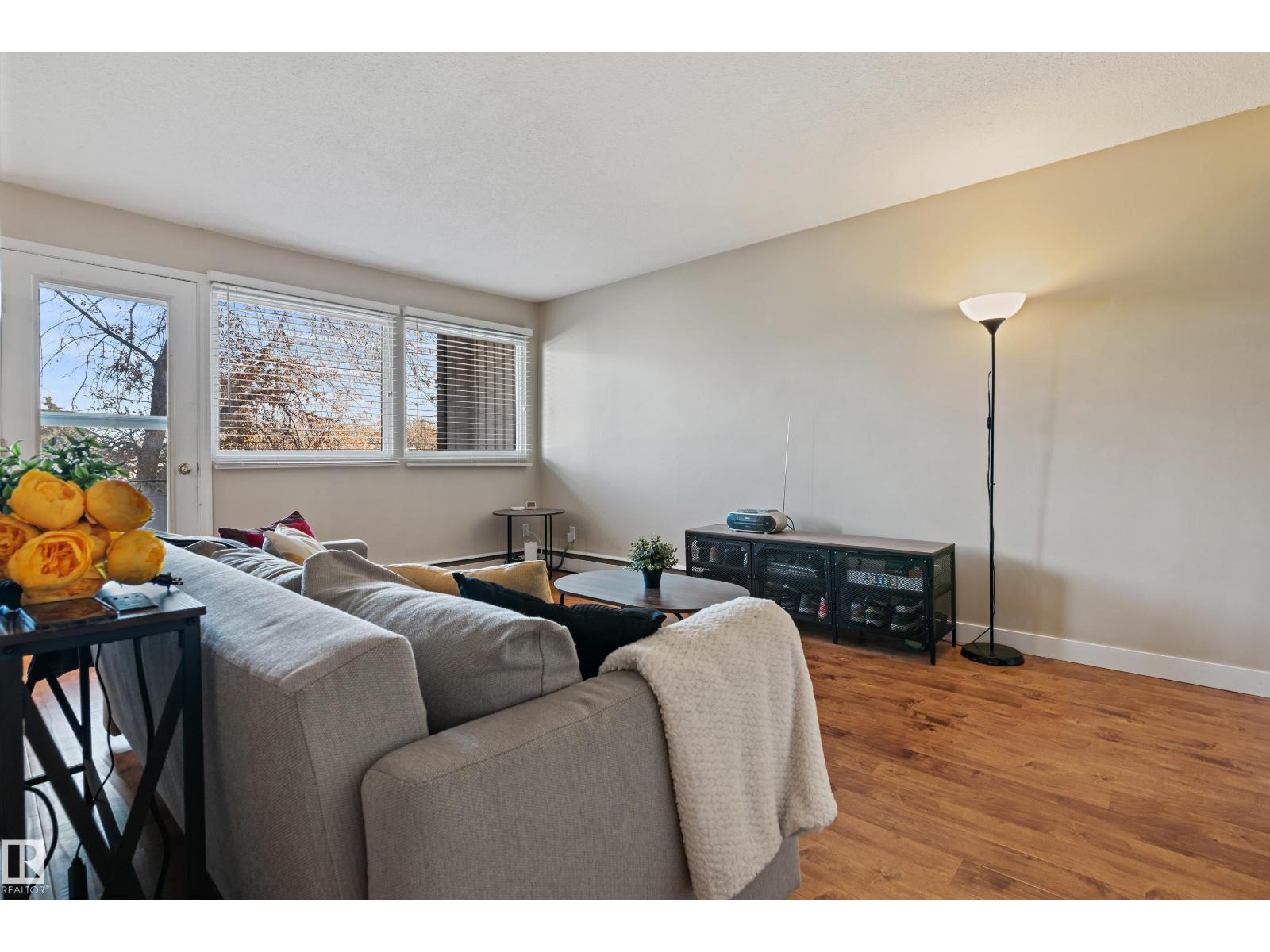 #10 5635 105 St Nw, Edmonton, Alberta  T6H 2N2 - Photo 3 - E4462609