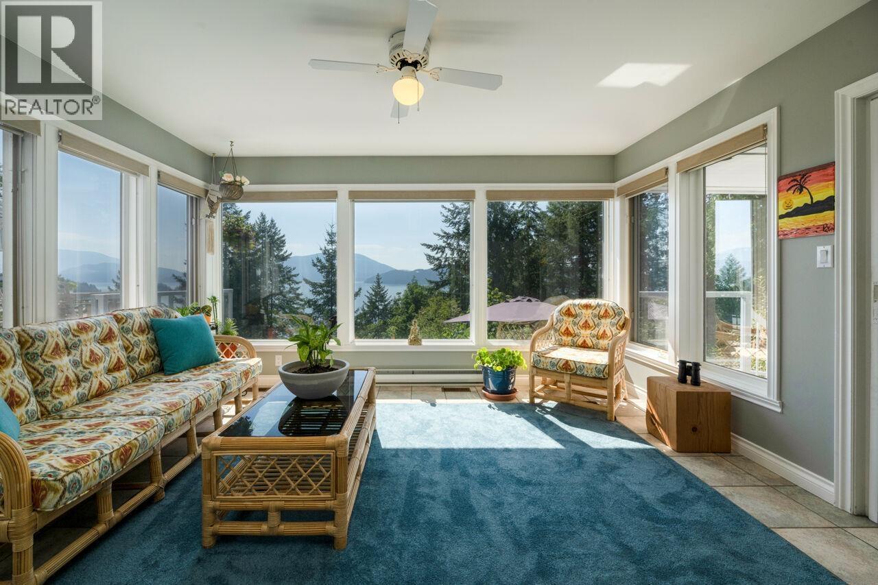 63 Chadwick Road, Gibsons, British Columbia  V0N 1V6 - Photo 16 - R3053462