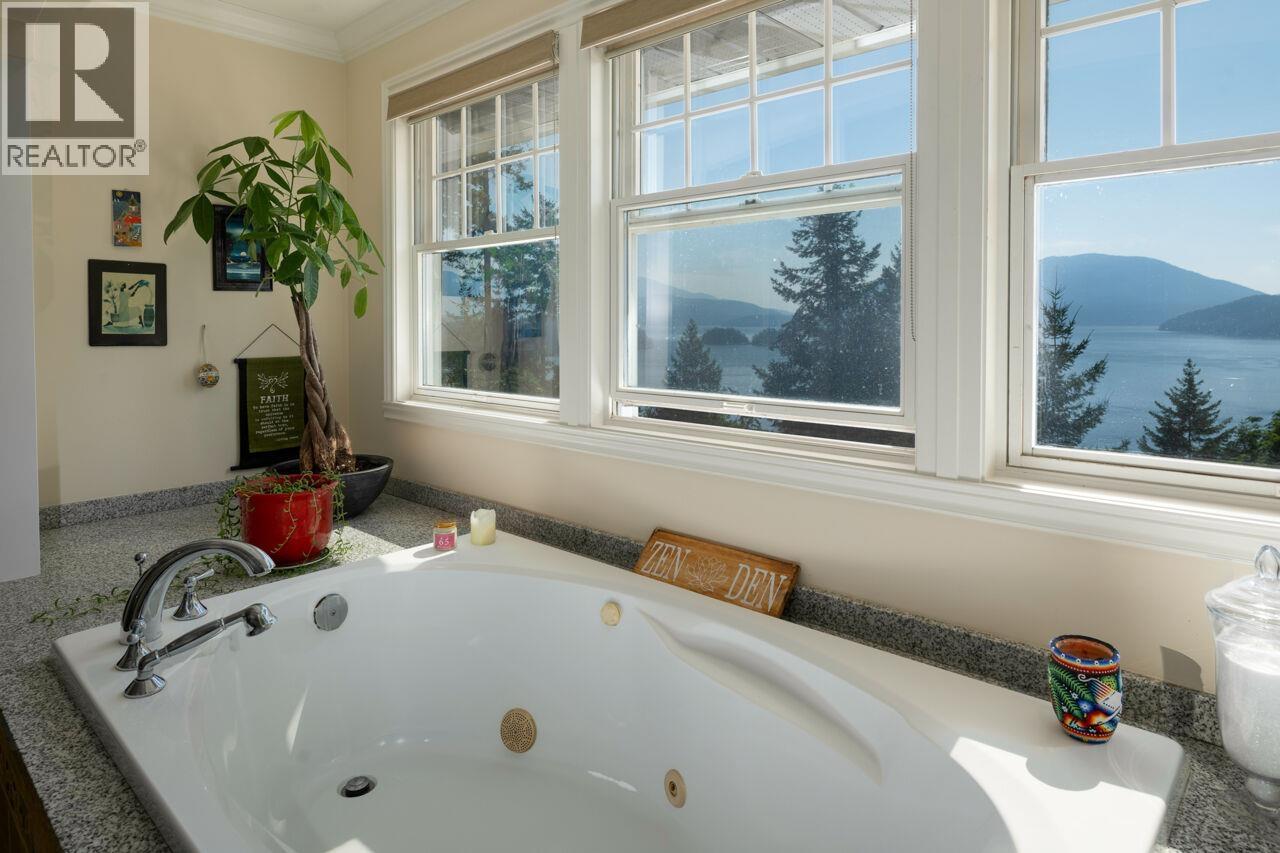 63 Chadwick Road, Gibsons, British Columbia  V0N 1V6 - Photo 24 - R3053462