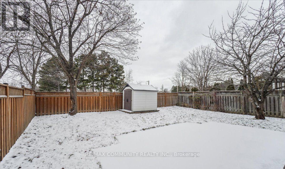 Main - 126 Charters Road, Brampton, Ontario  L6V 2S5 - Photo 9 - W12469733