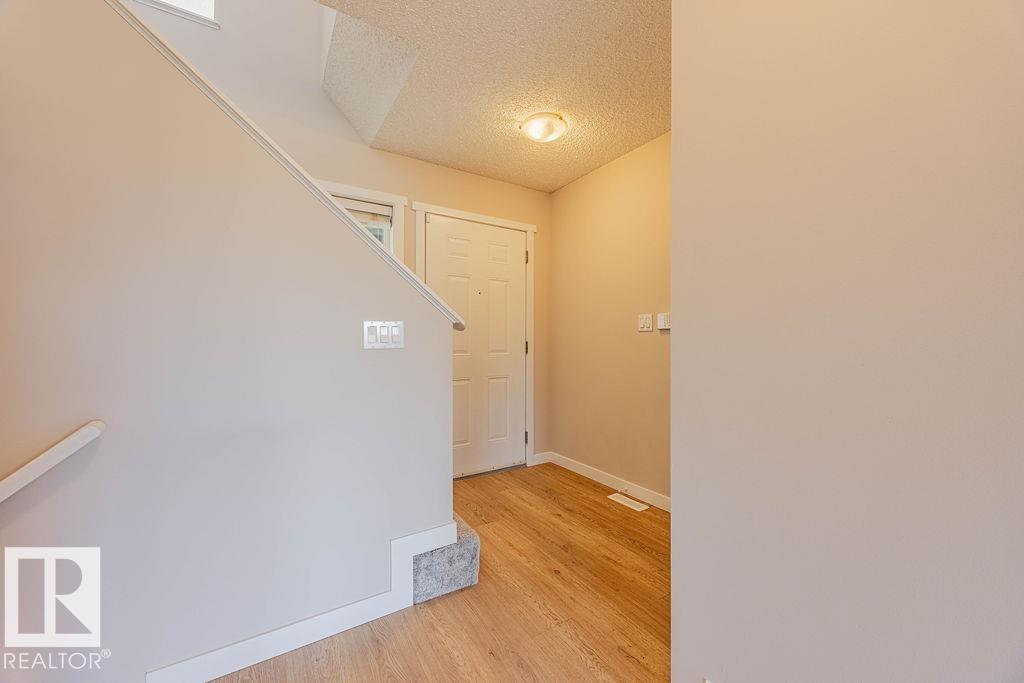 39 Summerton St, Sherwood Park, Alberta  T8H 2V3 - Photo 2 - E4462647