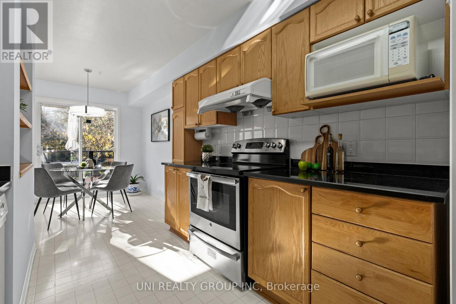 1720 Jobin Crescent, Ottawa, Ontario  K1J 1C5 - Photo 14 - X12469757
