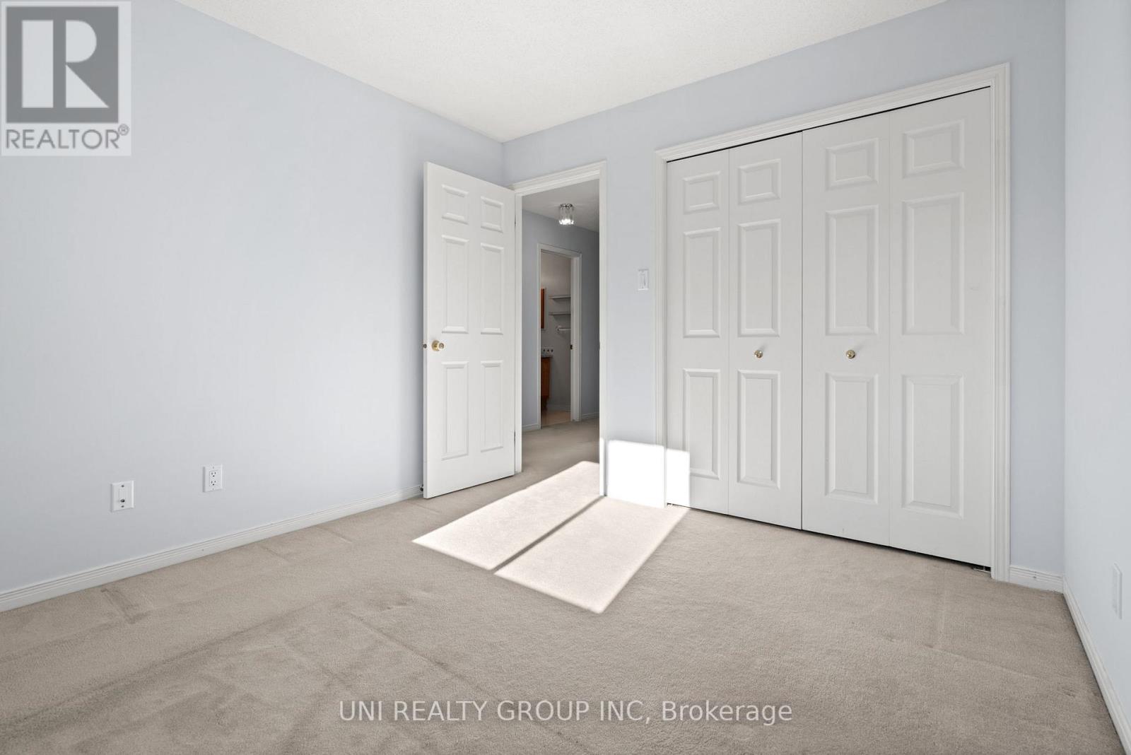 1720 Jobin Crescent, Ottawa, Ontario  K1J 1C5 - Photo 29 - X12469757