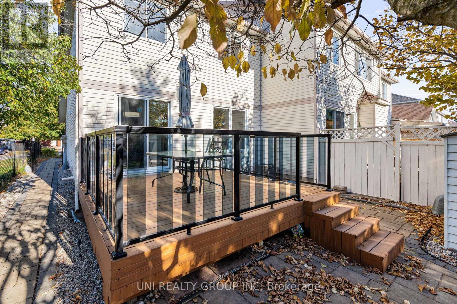 1720 Jobin Crescent, Ottawa, Ontario  K1J 1C5 - Photo 36 - X12469757