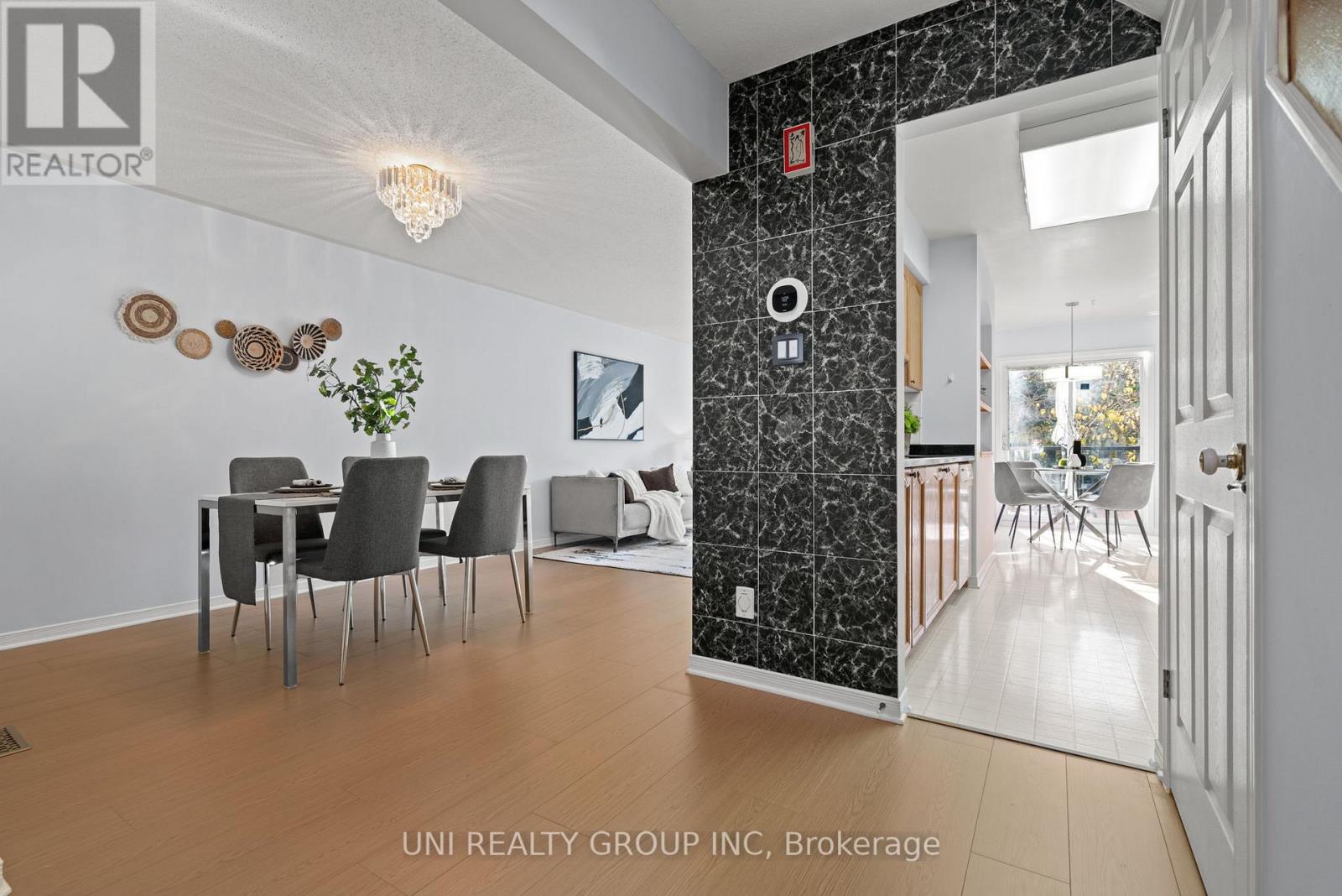 1720 Jobin Crescent, Ottawa, Ontario  K1J 1C5 - Photo 7 - X12469757