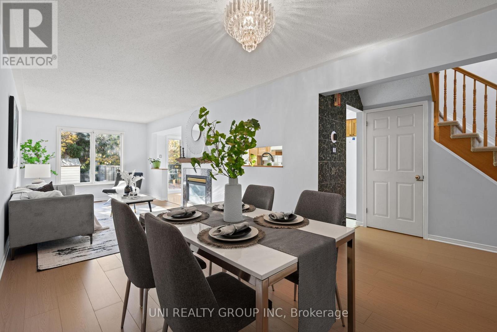 1720 Jobin Crescent, Ottawa, Ontario  K1J 1C5 - Photo 8 - X12469757
