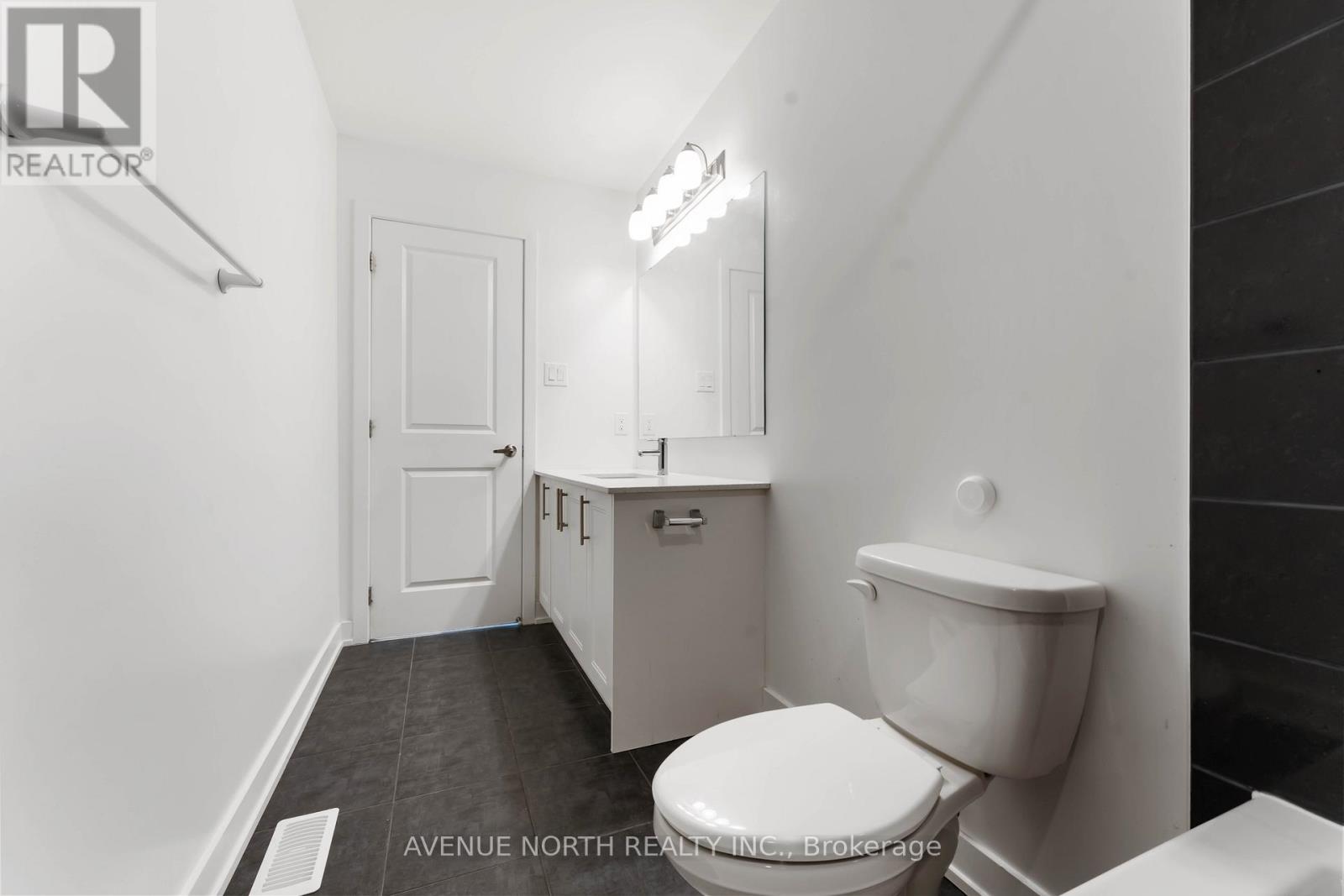 870 Anciano Crescent, Ottawa, Ontario  K2S 2R8 - Photo 29 - X12469763