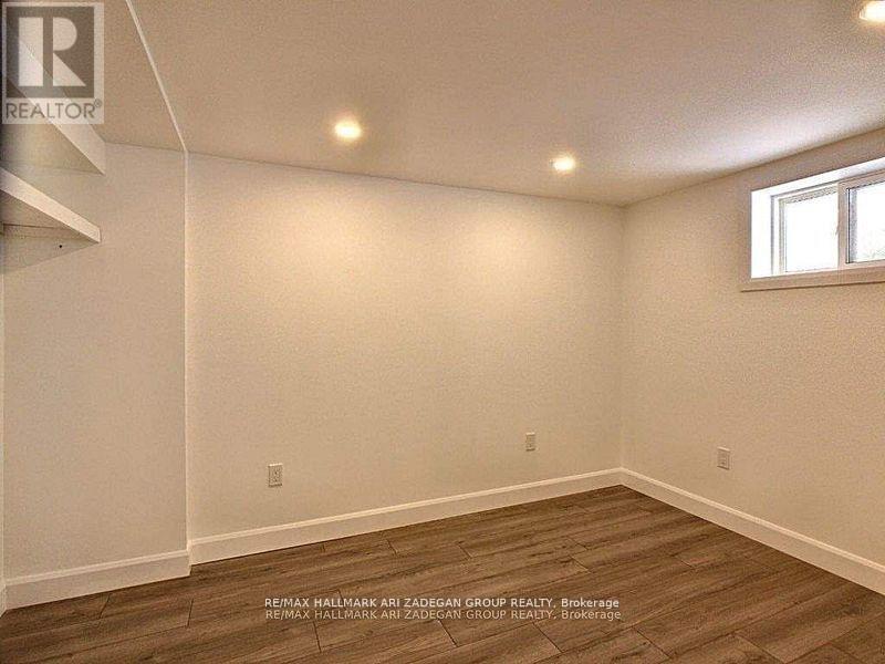 47 Newbury Drive, Newmarket, Ontario  L3Y 4P9 - Photo 33 - N12469498