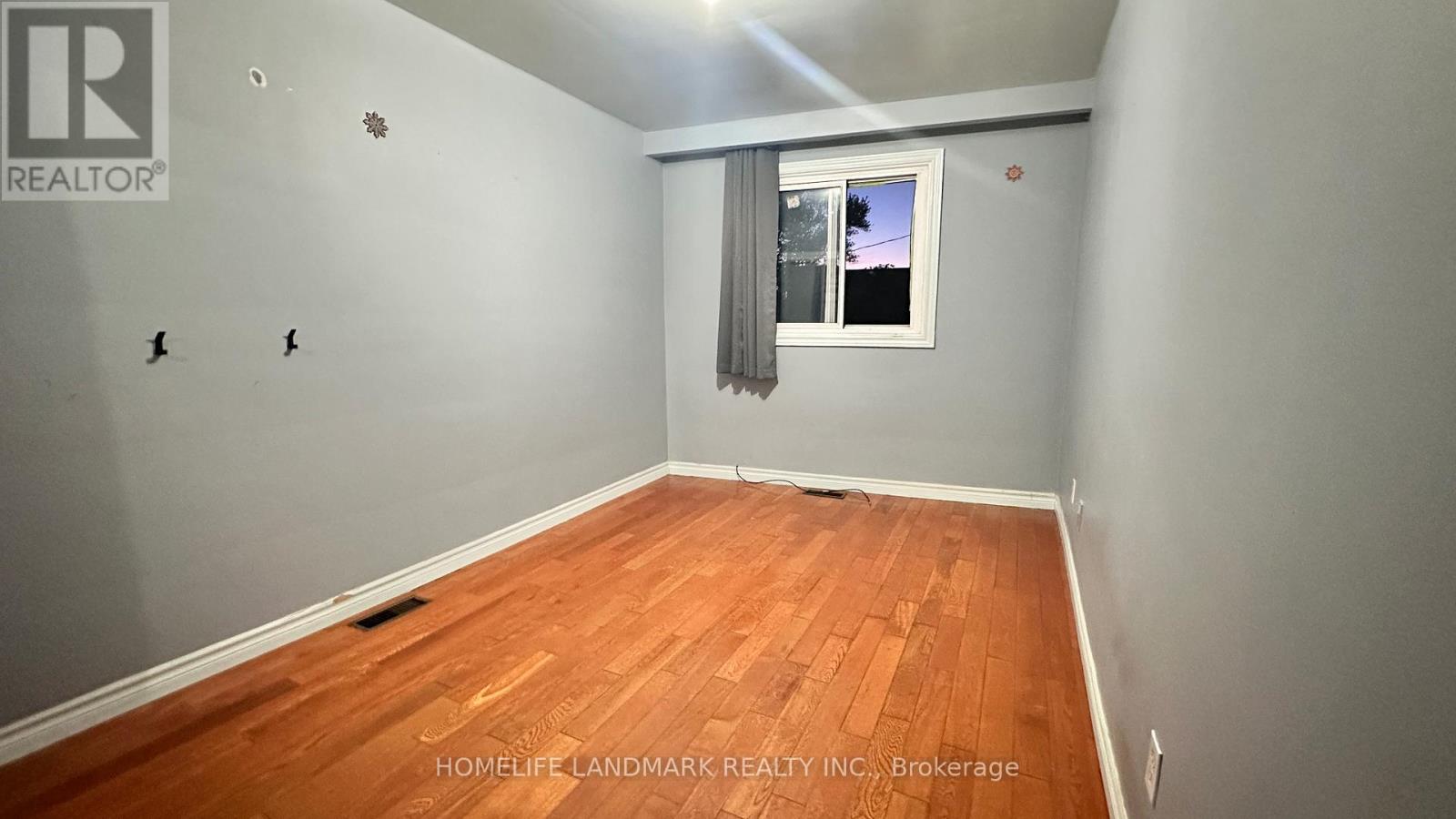 1171b Lakeshore Road E, Mississauga, Ontario  L5E 1G1 - Photo 9 - W12469654