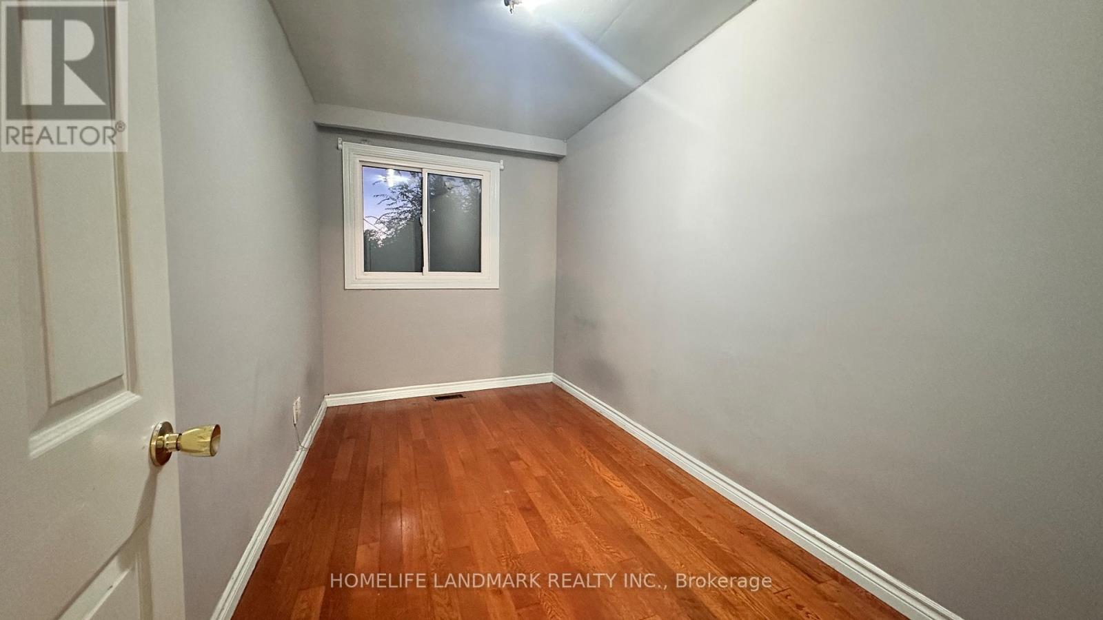 1171b Lakeshore Road E, Mississauga, Ontario  L5E 1G1 - Photo 10 - W12469654