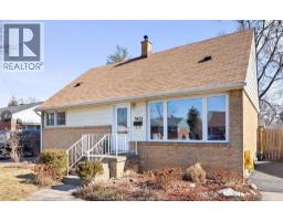 3672 MORRIS DRIVE, Windsor, Ontario