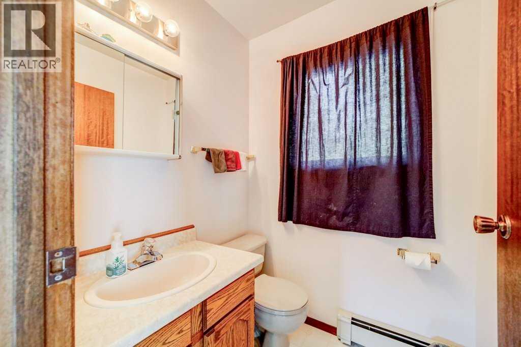 615 19 Street N, Lethbridge, Alberta  T1H 5V8 - Photo 18 - A2248220