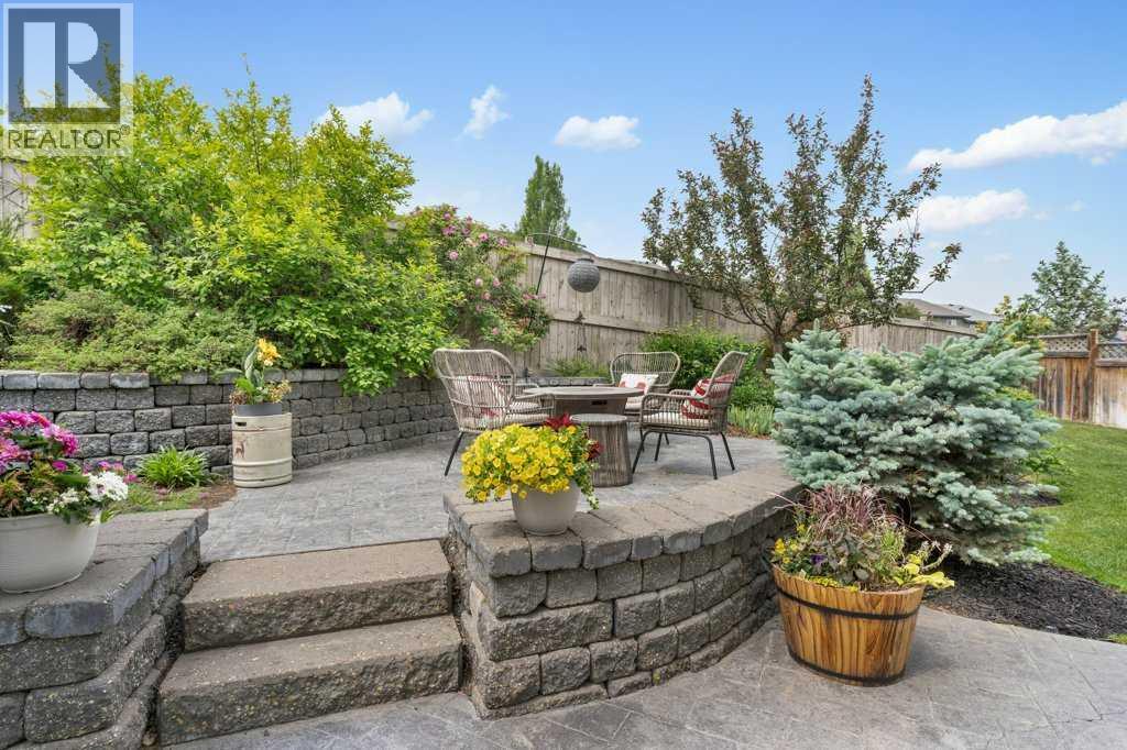 84 Panatella Manor Nw, Calgary, Alberta  T3K 0A7 - Photo 37 - A2261159