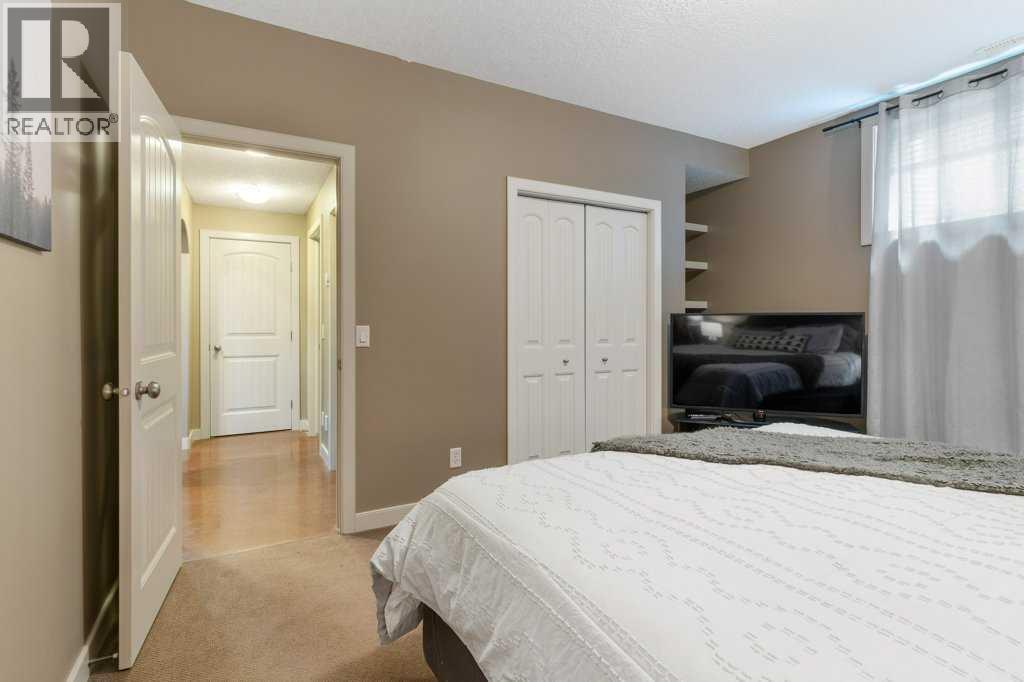 84 Panatella Manor Nw, Calgary, Alberta  T3K 0A7 - Photo 35 - A2261159