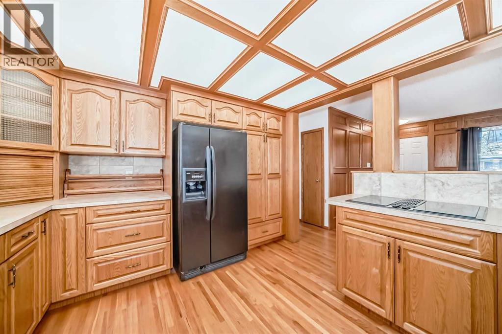 603 Mariposa Place, Calgary, Alberta  T2E 5V9 - Photo 7 - A2264176