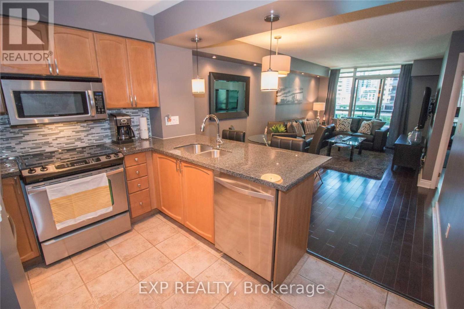506 - 219 Fort York Boulevard, Toronto, Ontario  M5V 1B1 - Photo 3 - C12469740