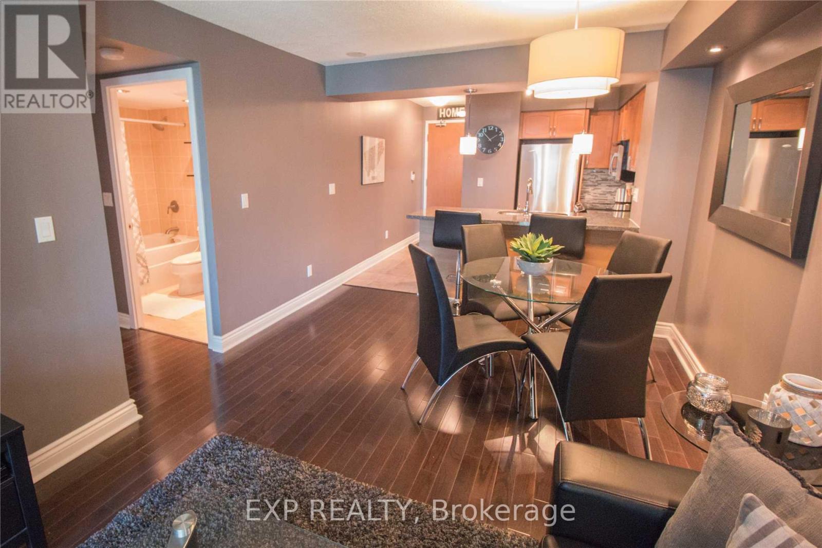 506 - 219 Fort York Boulevard, Toronto, Ontario  M5V 1B1 - Photo 6 - C12469740