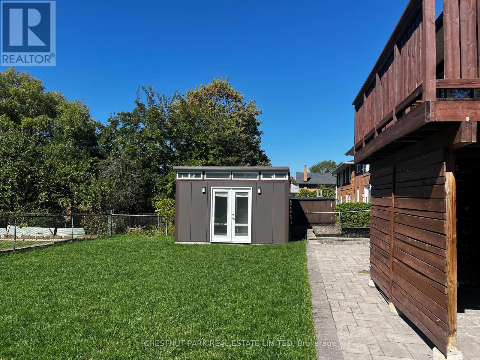 142 Sloane Avenue, Toronto, Ontario  M4A 2B7 - Photo 10 - C12469742