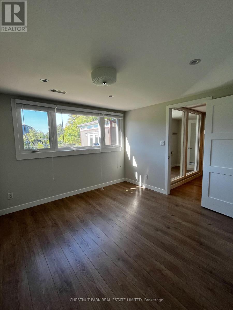 142 Sloane Avenue, Toronto, Ontario  M4A 2B7 - Photo 6 - C12469742