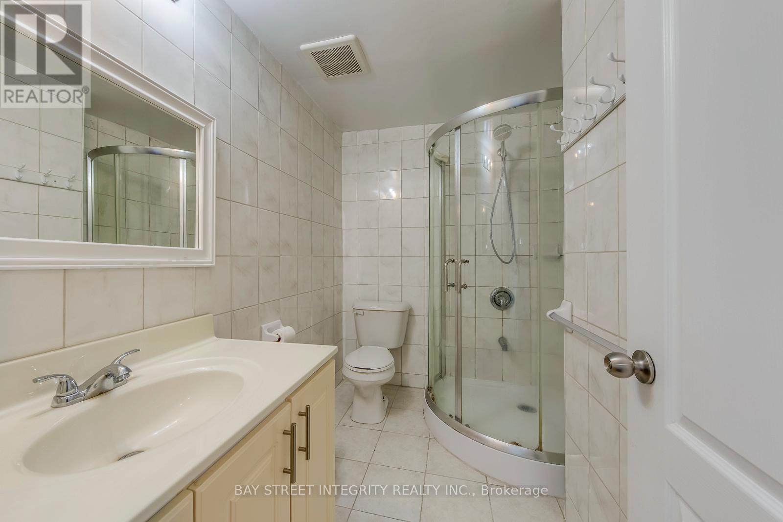200 Invergordon Avenue, Toronto, Ontario  M1S 4A1 - Photo 25 - E12469762