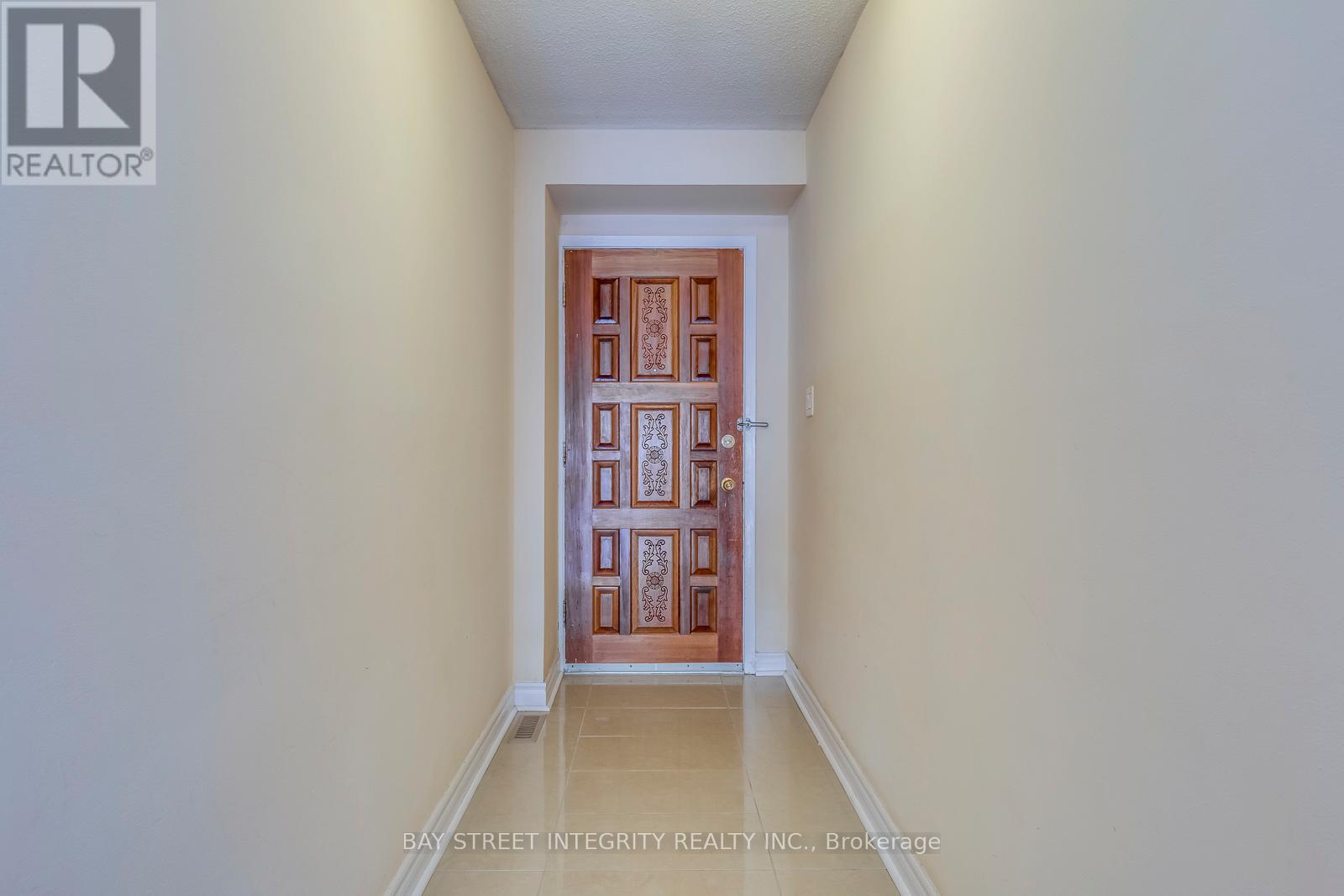 200 Invergordon Avenue, Toronto, Ontario  M1S 4A1 - Photo 4 - E12469762