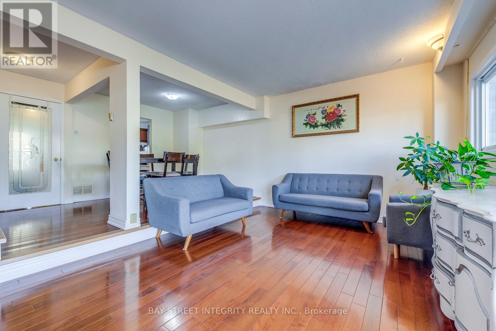 200 Invergordon Avenue, Toronto, Ontario  M1S 4A1 - Photo 7 - E12469762