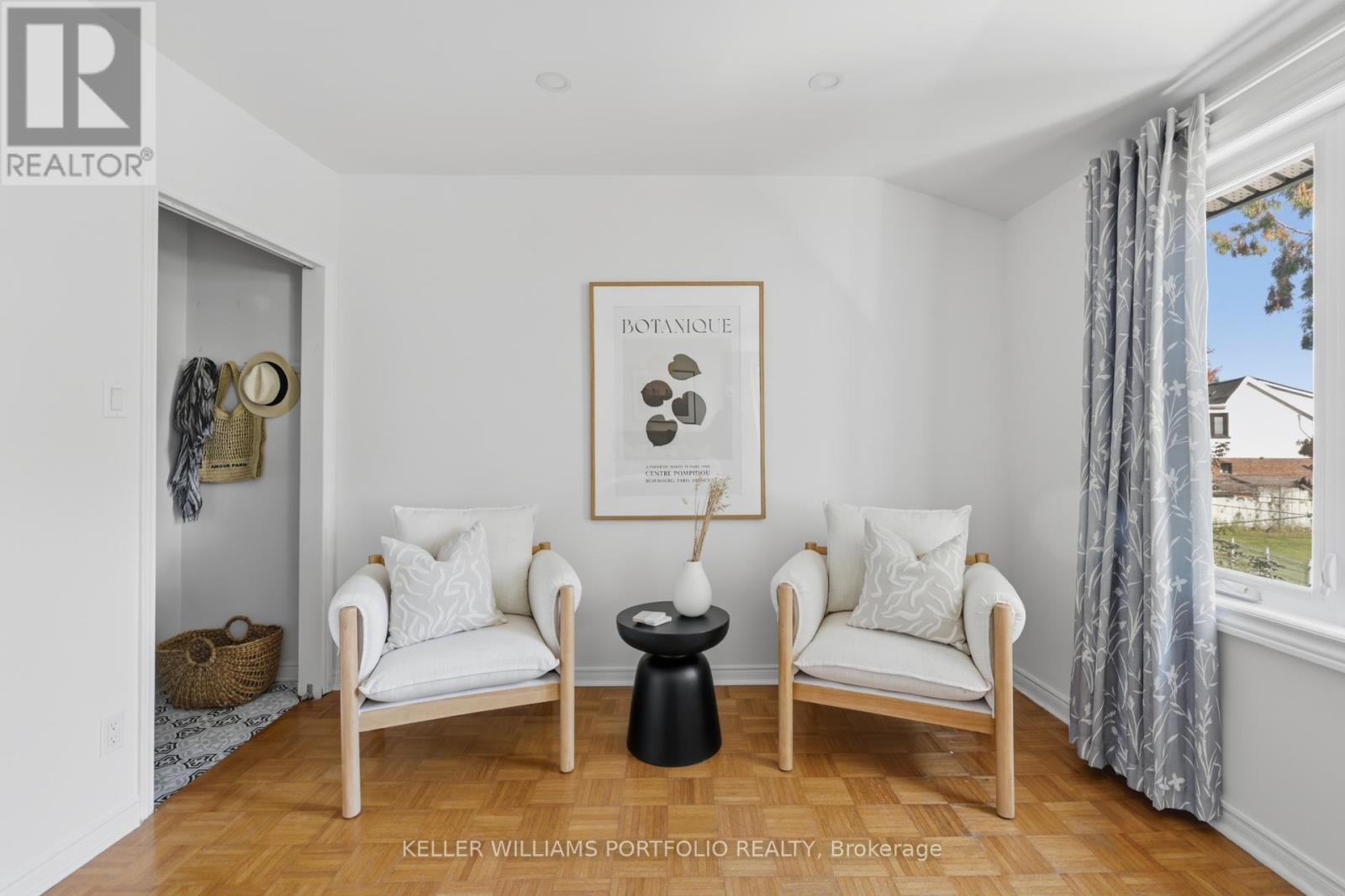 39 Silverthorn Avenue, Toronto, Ontario  M6N 3J6 - Photo 17 - W12463144