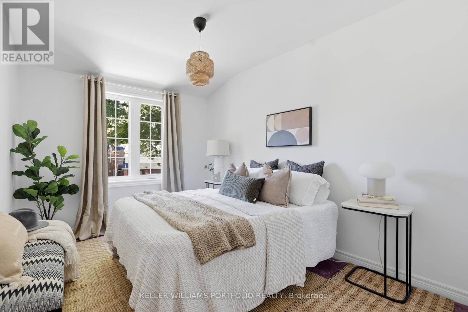 39 Silverthorn Avenue, Toronto, Ontario  M6N 3J6 - Photo 23 - W12463144