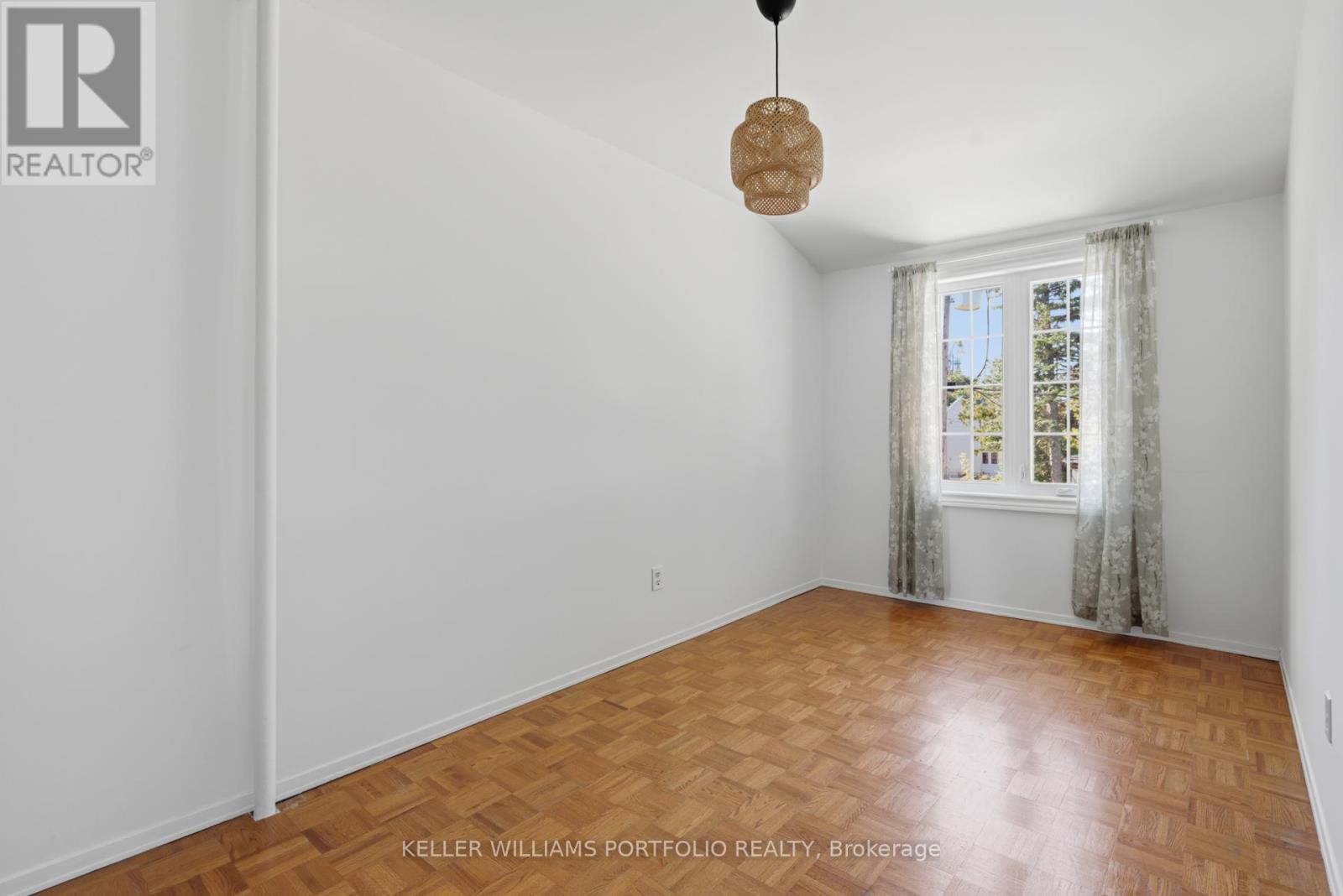 39 Silverthorn Avenue, Toronto, Ontario  M6N 3J6 - Photo 27 - W12463144