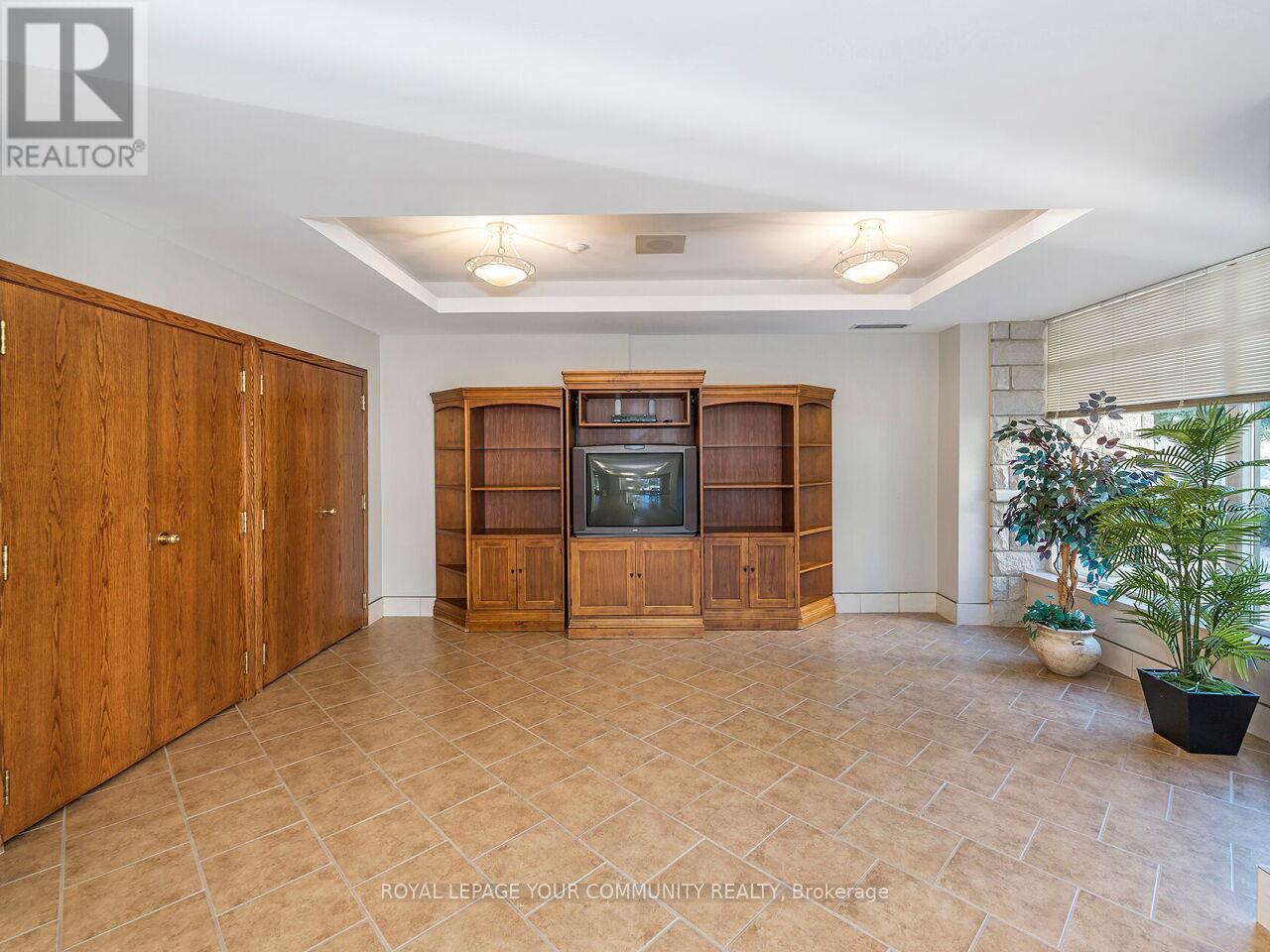202 - 2506 Rutherford Road, Vaughan, Ontario  L4K 5N4 - Photo 31 - N12469756