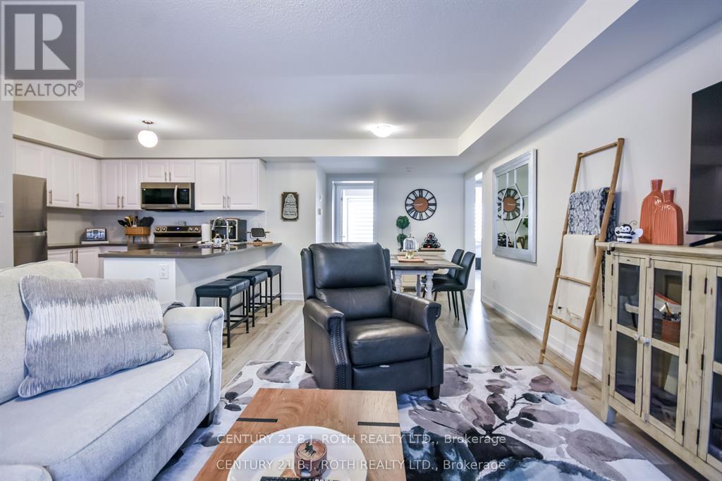 64 Appletree Lane, Barrie, Ontario  L9J 0P1 - Photo 14 - S12469749