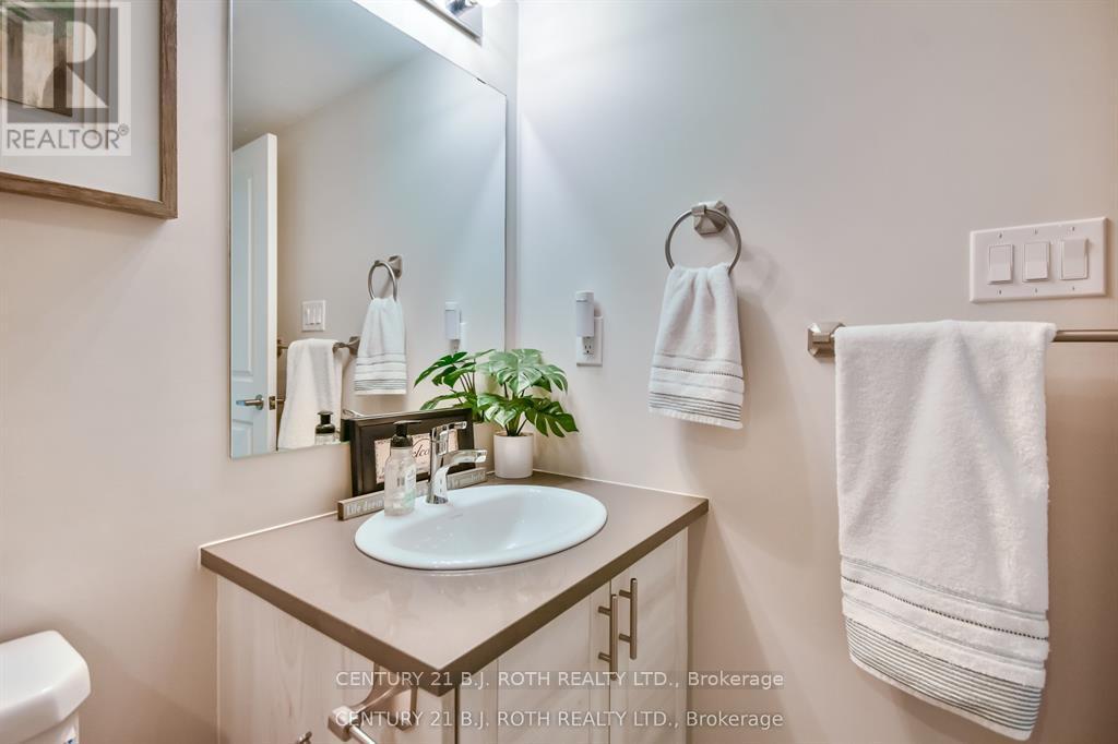 64 Appletree Lane, Barrie, Ontario  L9J 0P1 - Photo 27 - S12469749