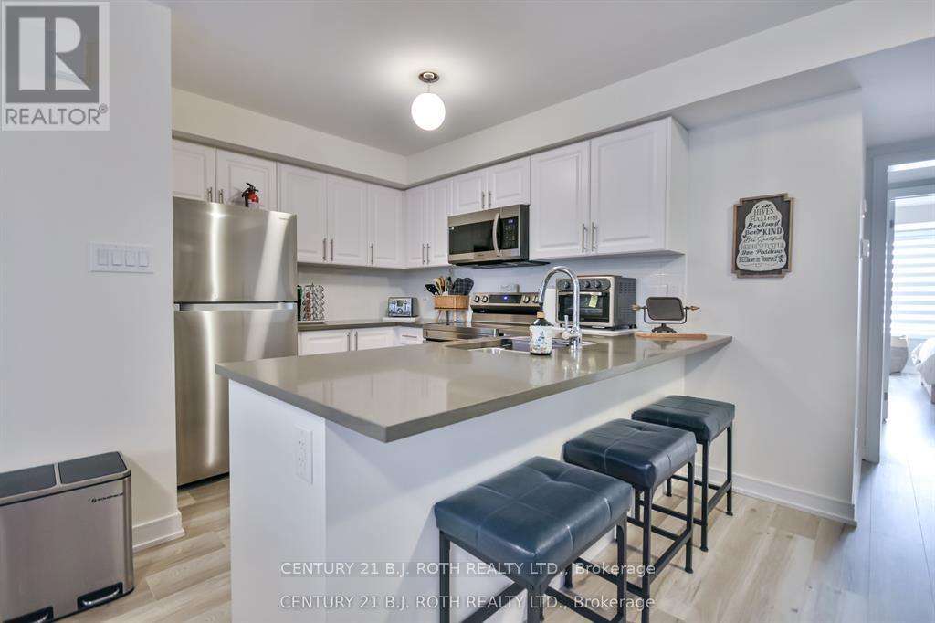 64 Appletree Lane, Barrie, Ontario  L9J 0P1 - Photo 9 - S12469749